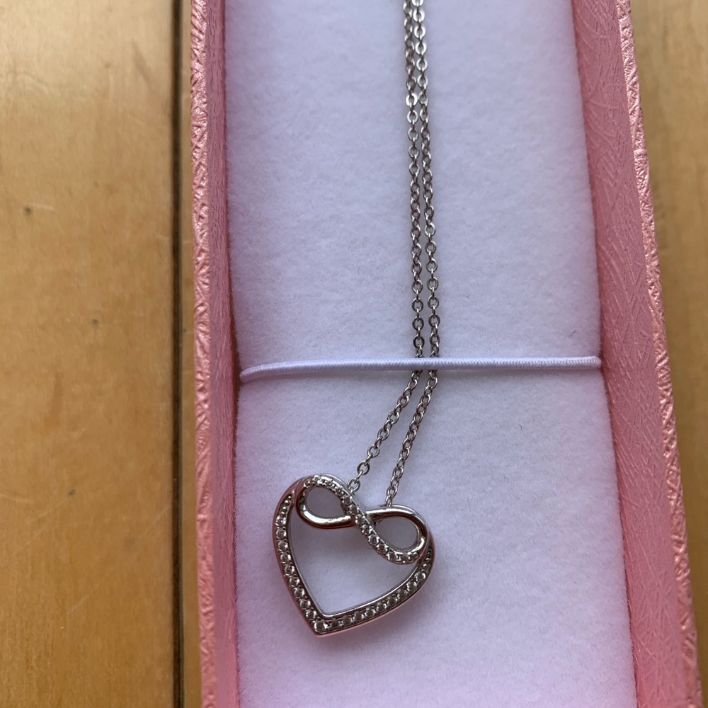 Silver Heart Necklace NWT